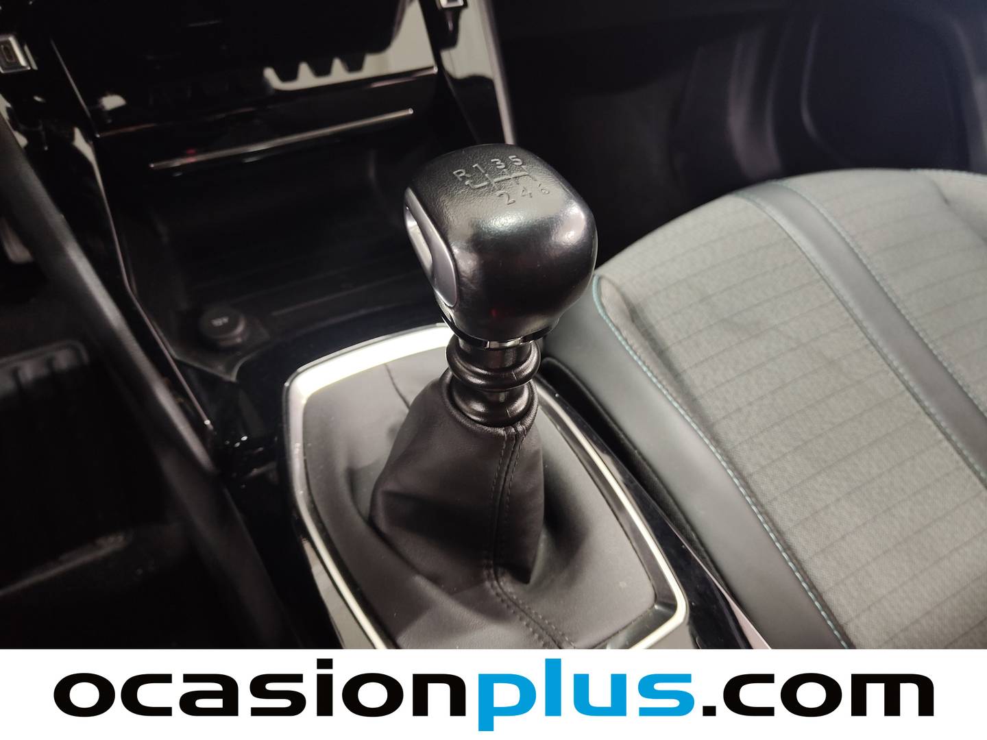 Foto Peugeot 2008 Peugeot 2008 PureTech 100 S&S Allure (100 CV)