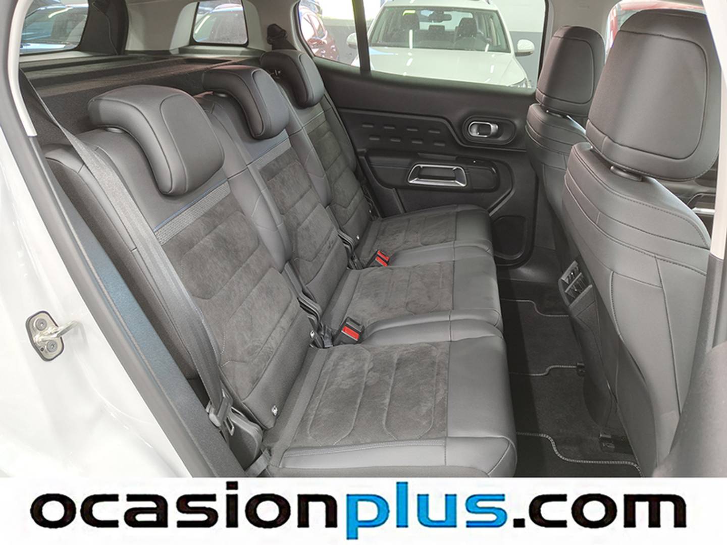 Foto Citroën C5 Aircross Citroen C5 Aircross PureTech 130 S&S Shine Pack EAT8 (131 CV)