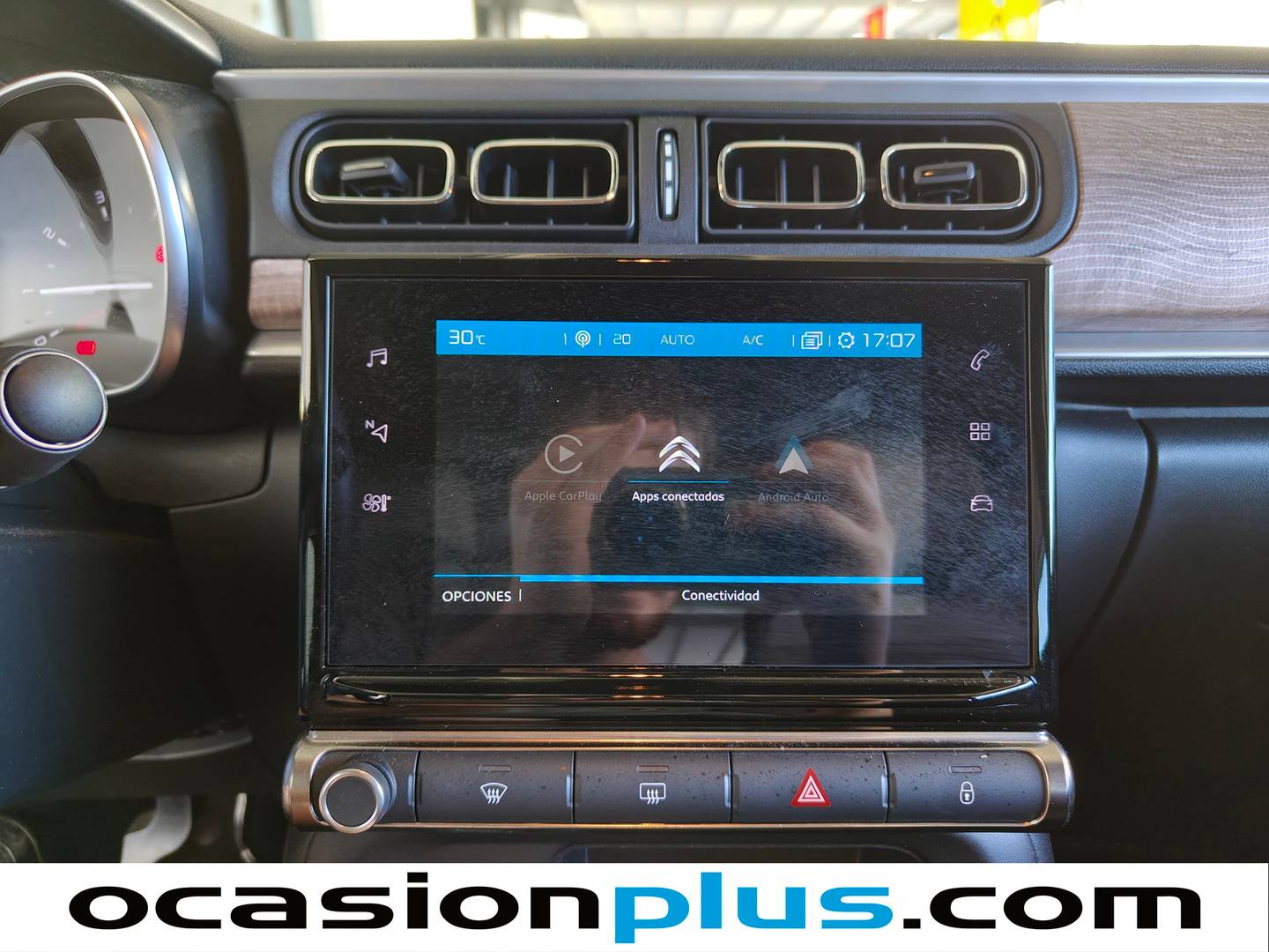 Equipamiento del Citroën C3 Citroën C3 PureTech 82 Shine (83 CV)