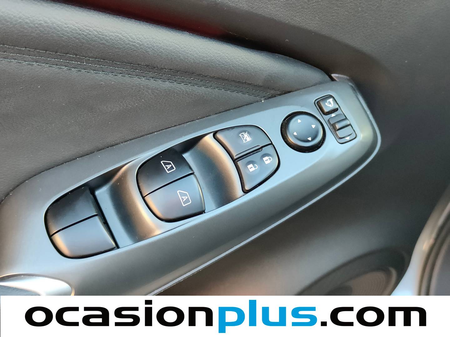 Foto Nissan JUKE Nissan Juke DIG-T N-Connecta 4x2 DCT (114 CV)