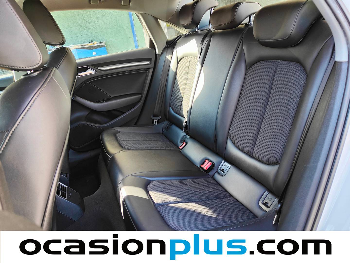 Foto asientos traseros Audi A3 Audi A3 Sedan Design Edition 1.6 TDI (116 CV)