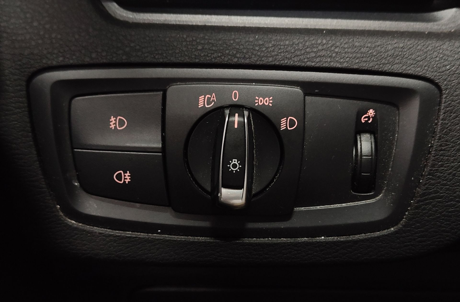 BMW X1 sDrive18d - foto 11