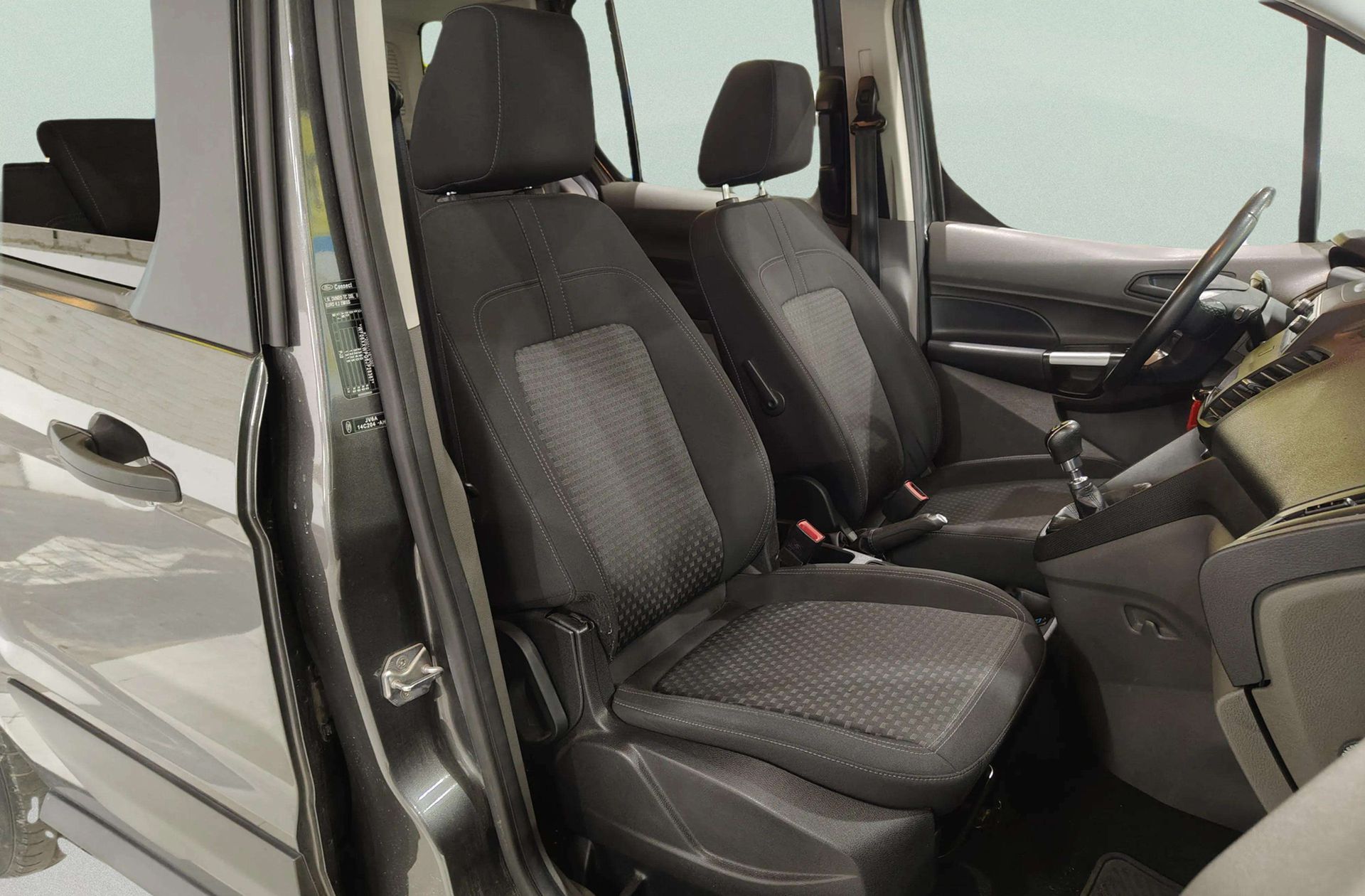Ford Transit Connect Kombi 1.5 TDCi Trend 220 L1 - foto 15