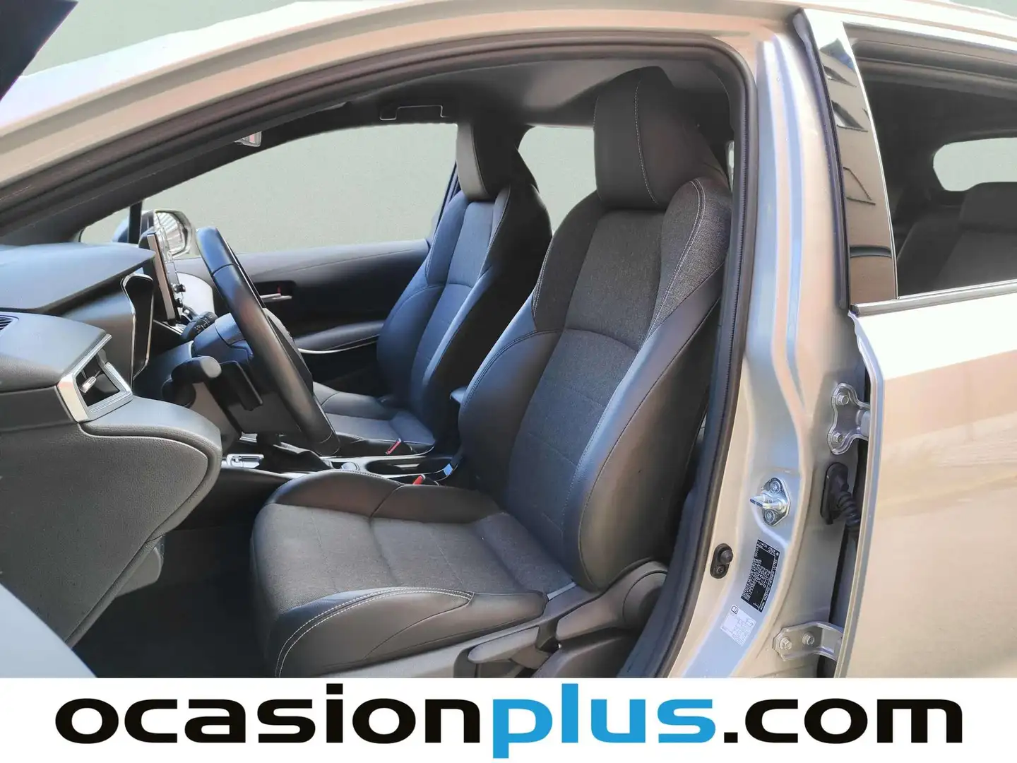 Foto Toyota Corolla Toyota Corolla 180H Style E-CVT (180 CV)