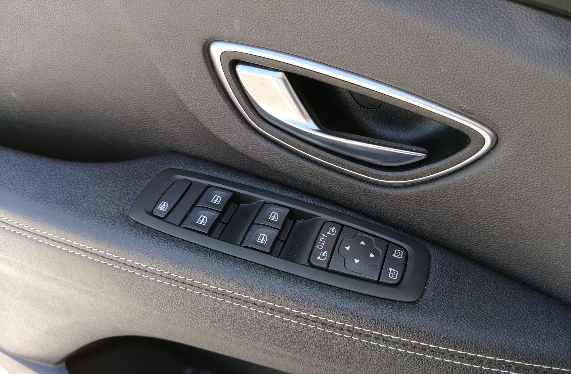 Renault Grand Scénic Zen TCe GPF 7 plazas - foto 37