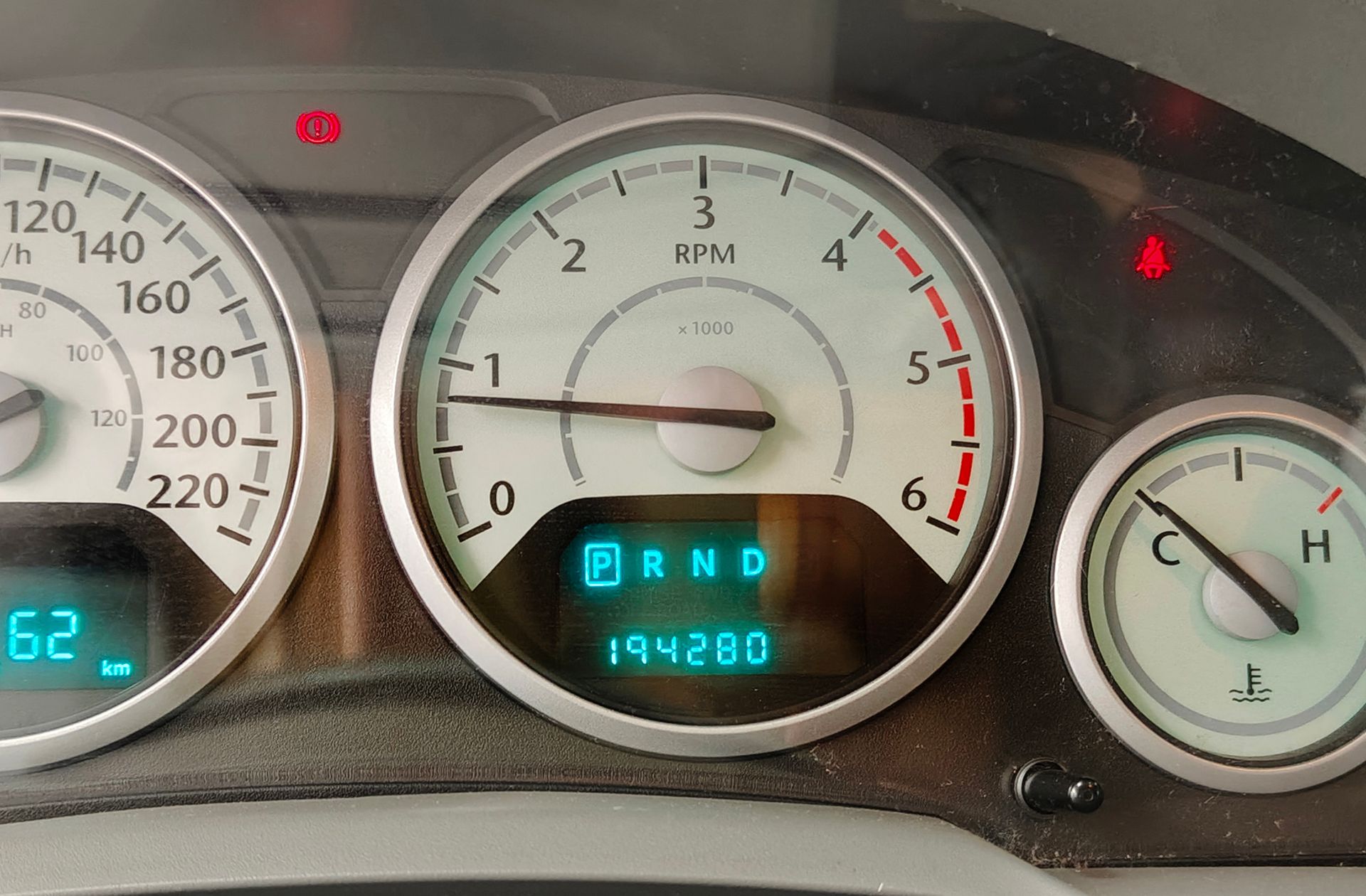 Chrysler Grand Voyager 2.8 CRD LX 7 plazas - foto 9