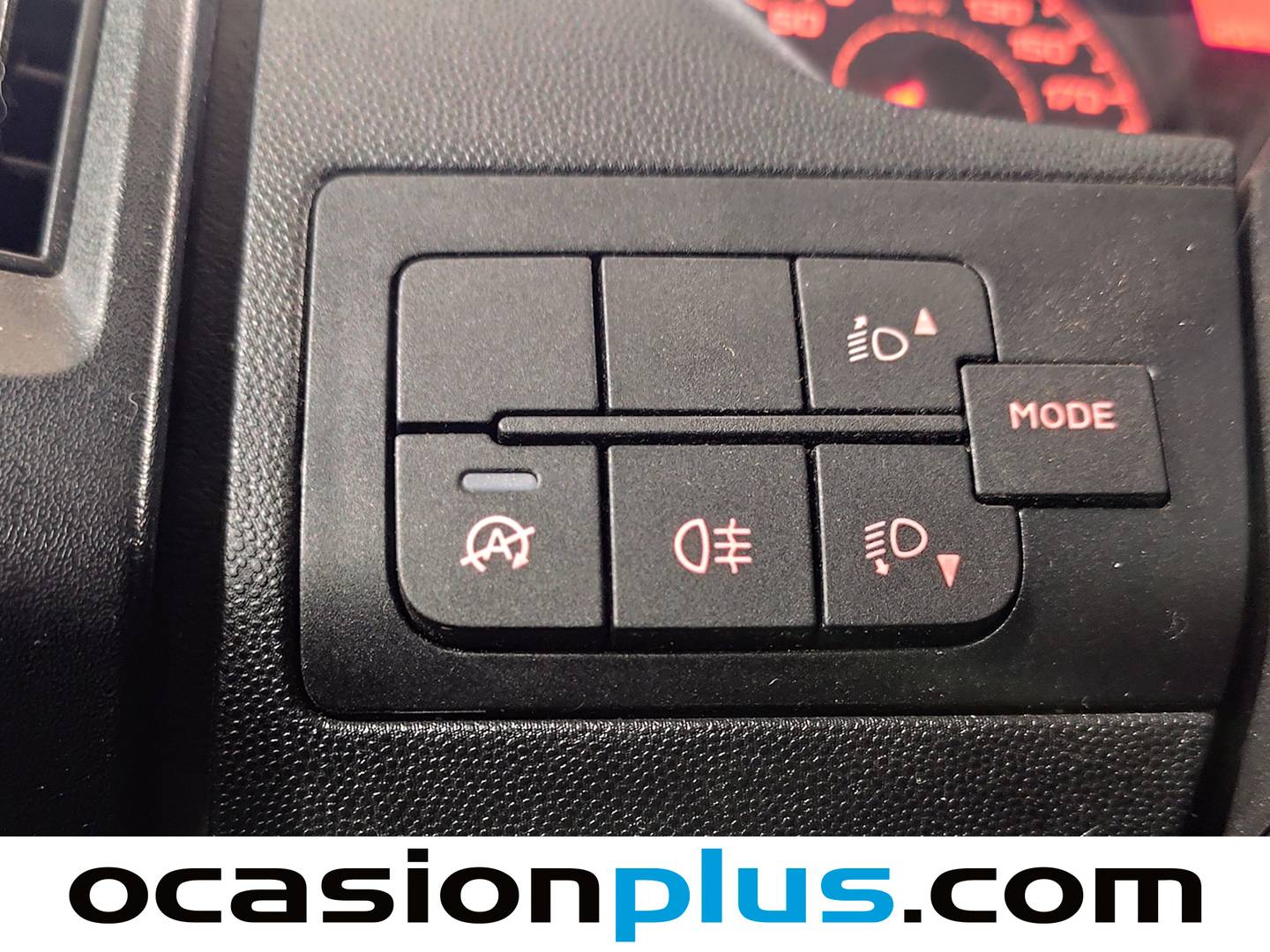 Extras y acabados del Opel Movano Opel Movano Furgon 2.2 BlueHDi Base L3H2 3.5T (140 CV)