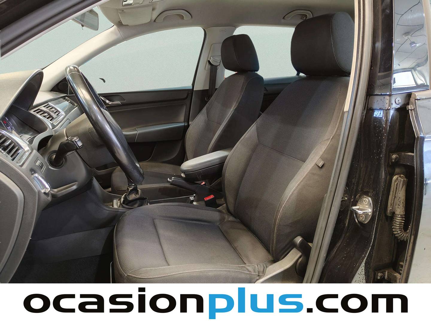 Foto asientos delanteros Skoda Spaceback Skoda Spaceback 1.6 TDI CR Ambition (105 CV)