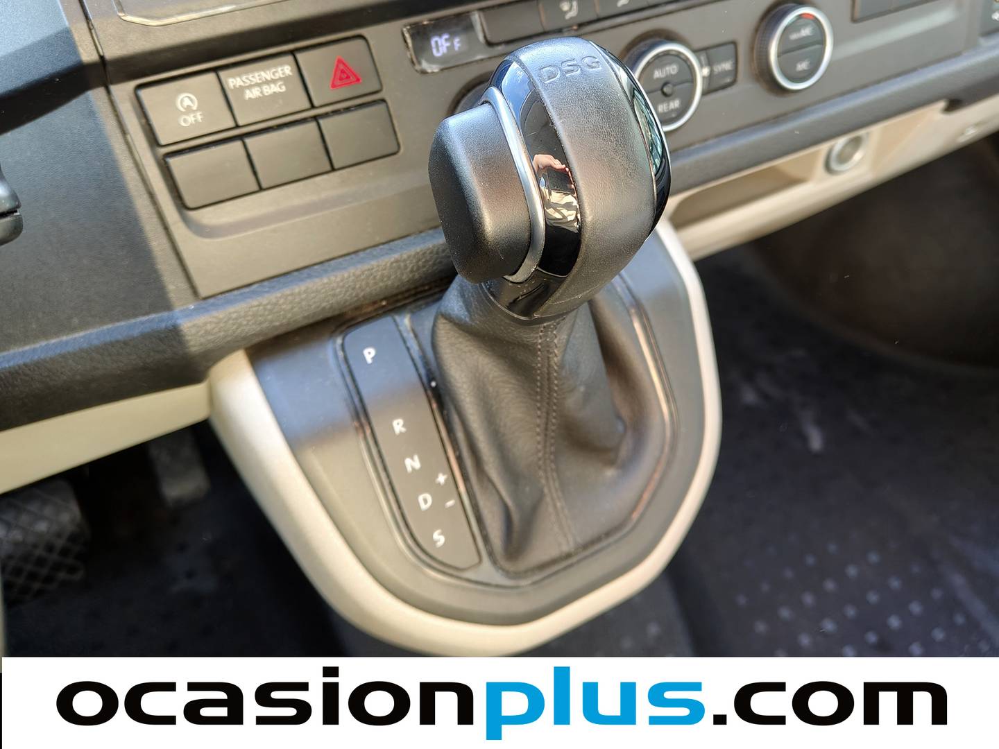 Volkswagen Caravelle Volkswagen Caravelle Batalla Corta 2.0 TDI BMT (150 CV) DSG 9 Plazas de segunda mano