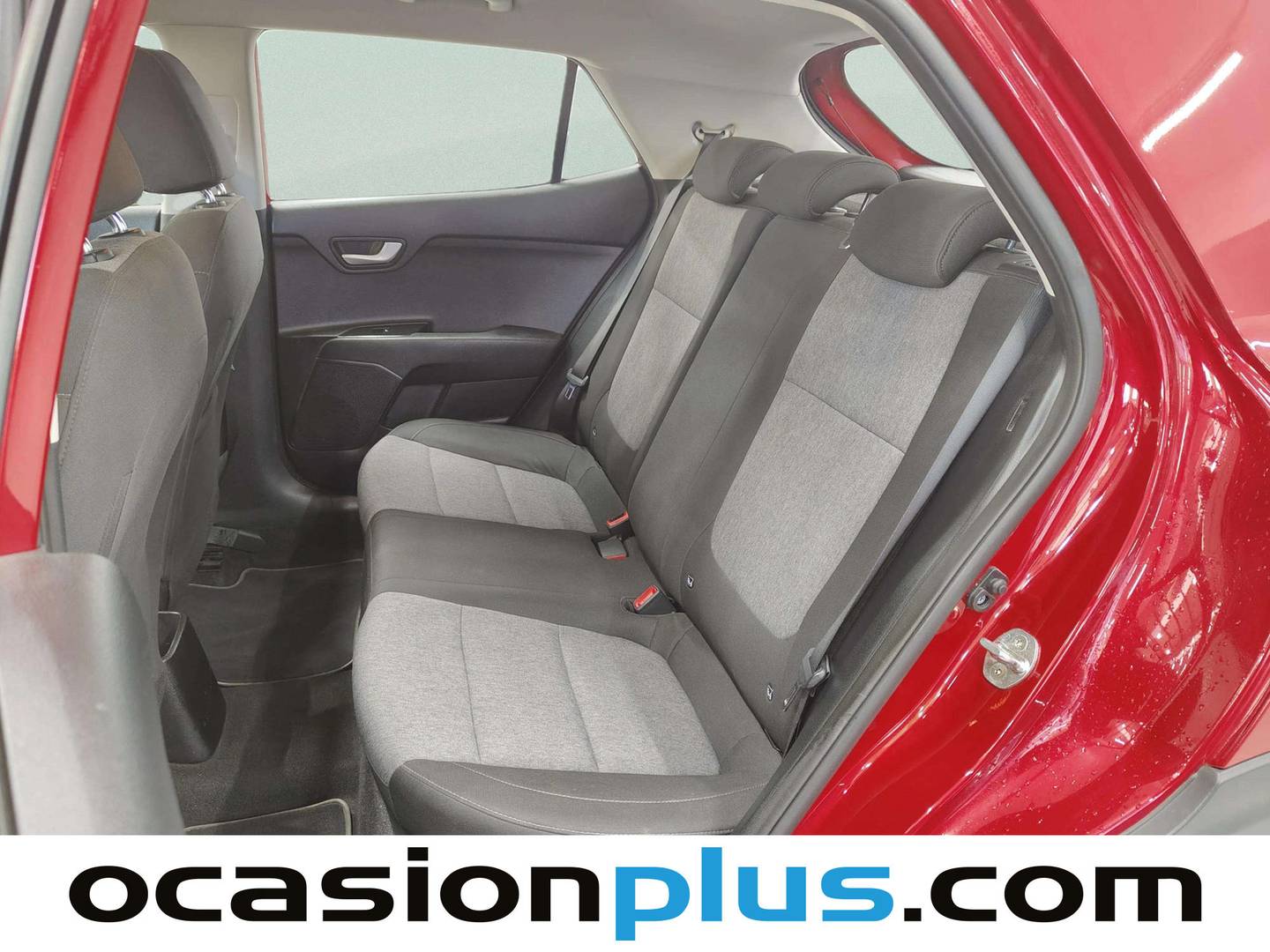 Foto asientos traseros KIA Stonic KIA Stonic 1.2 CVVT Concept Eco-Dynamic (84 CV)