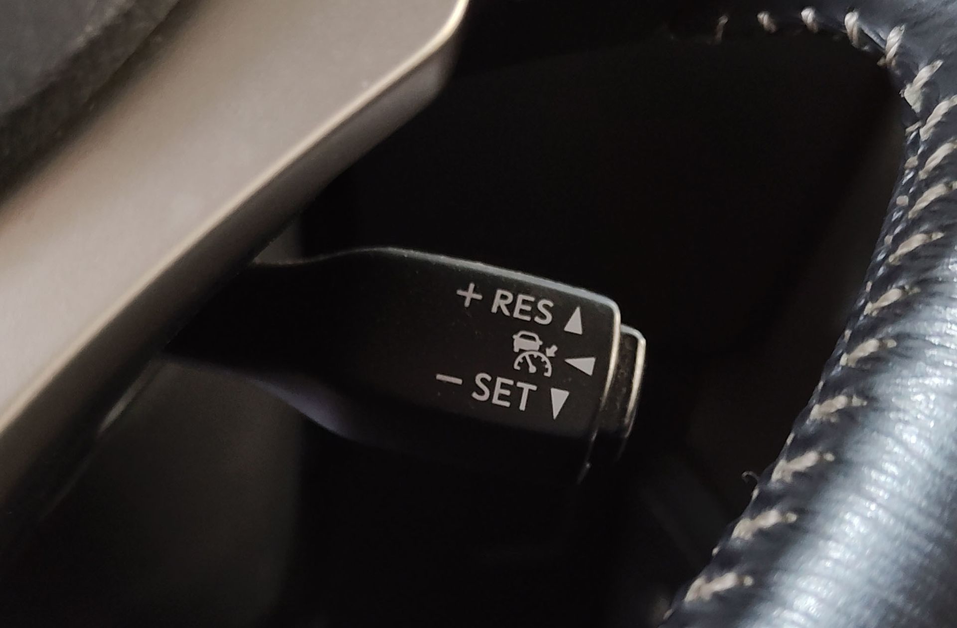 Lexus NX 300h Executive Tecno 4WD - foto 38