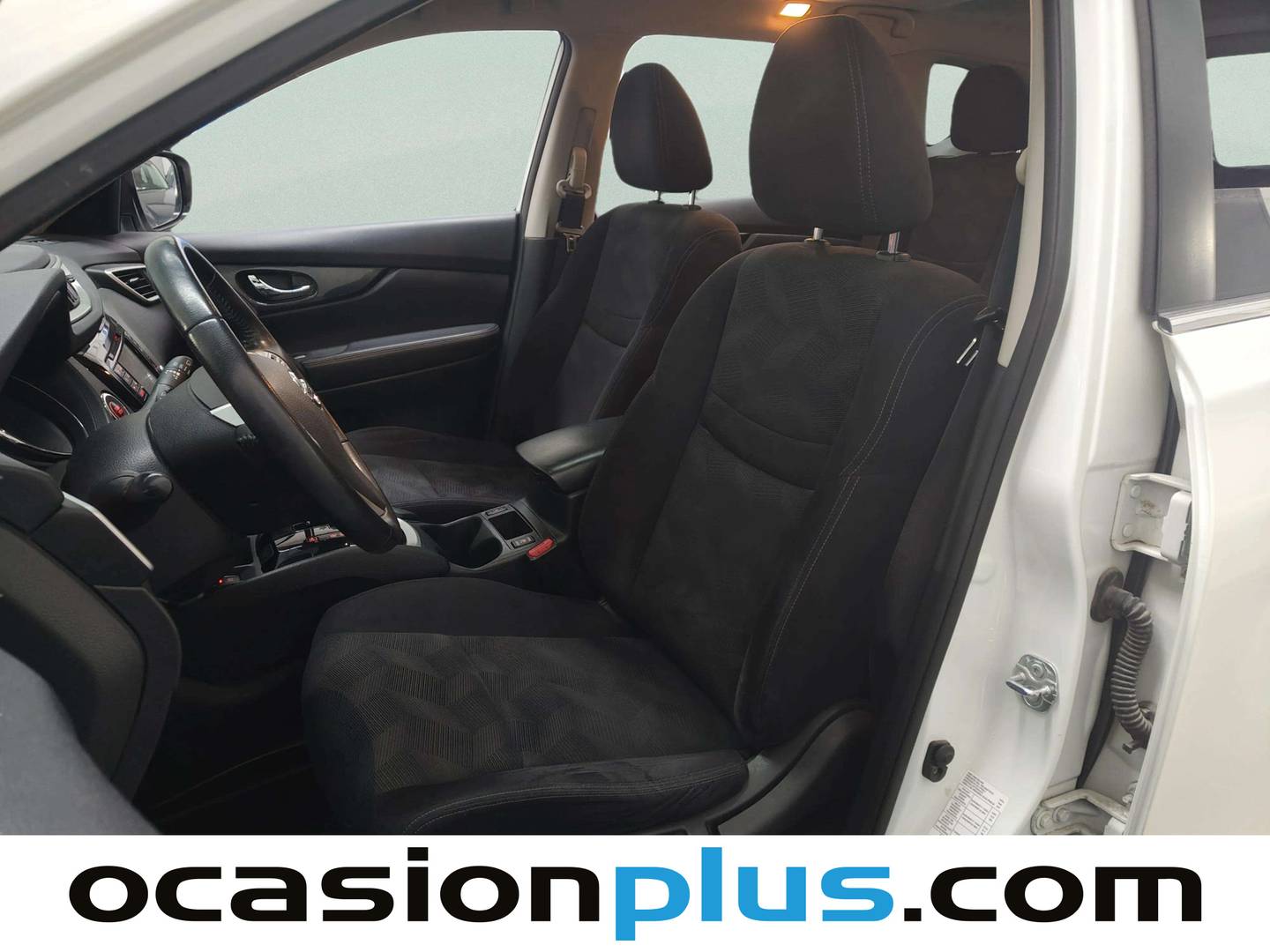 Foto asientos delanteros Nissan X-TRAIL Nissan X-Trail 1.6 dCi N-Connecta (130 CV)