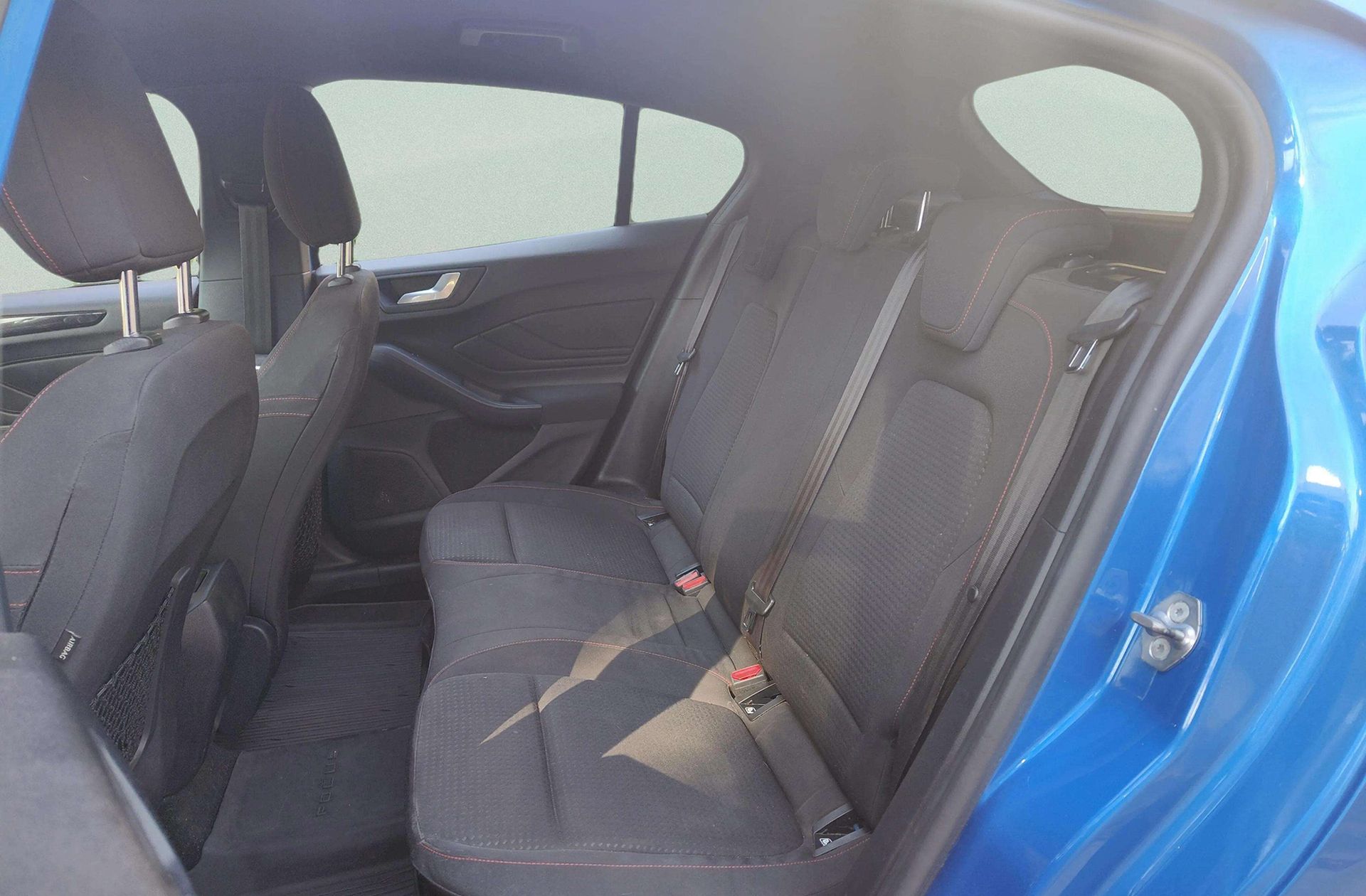 Ford Focus 1.0 EcoBoost Active - foto 13