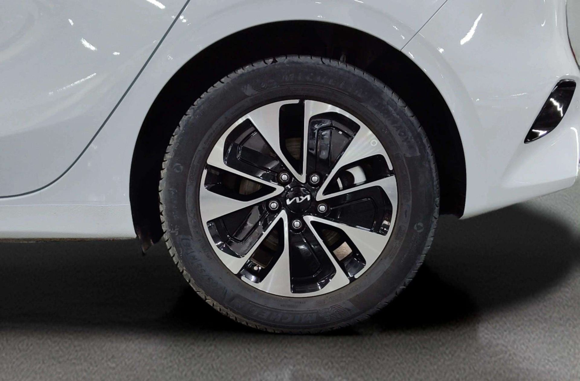 Kia Ceed 1.0 T-GDi Drive - foto 37