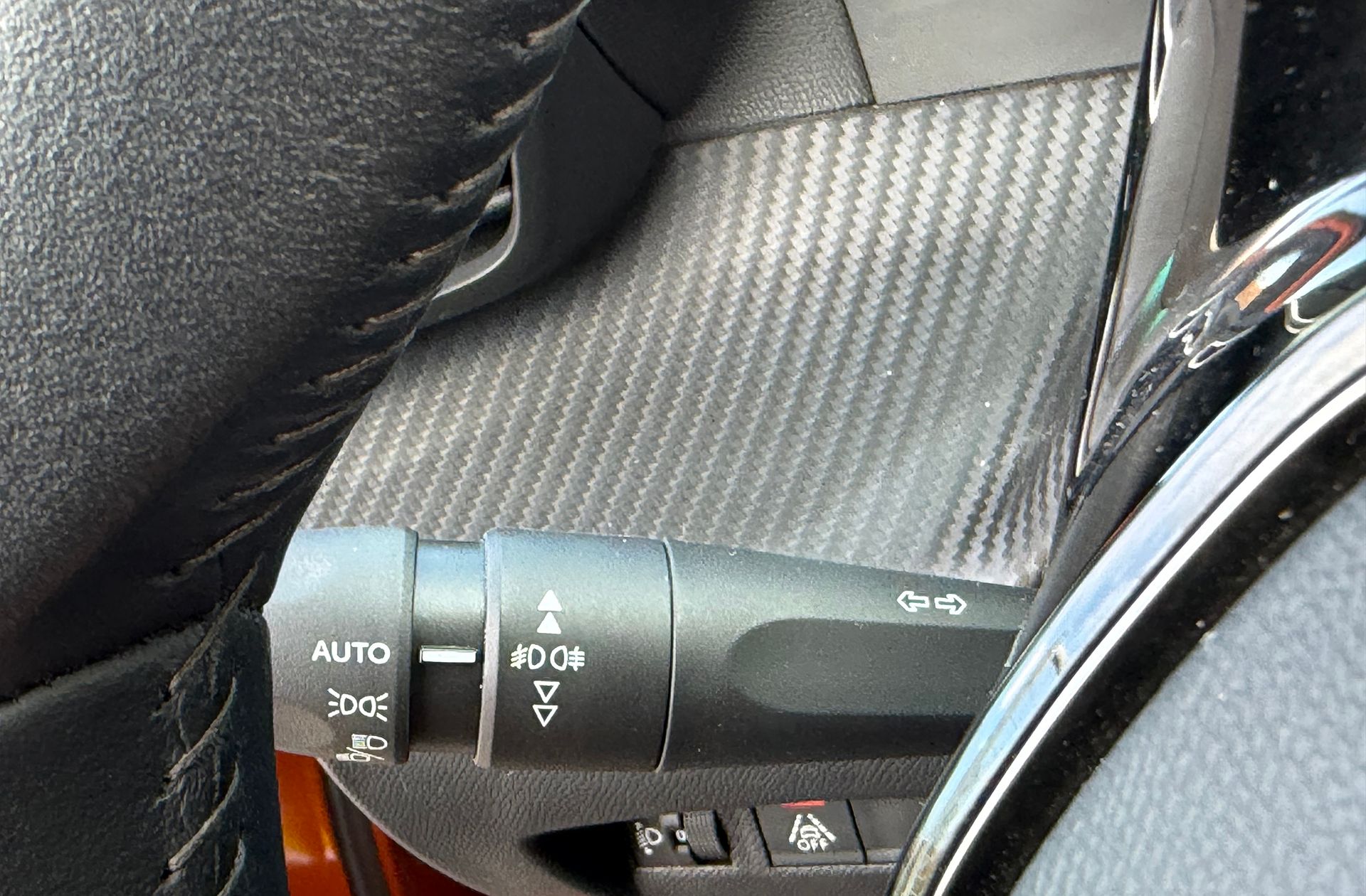 Peugeot 2008 PureTech 100 Allure Pack - foto 23