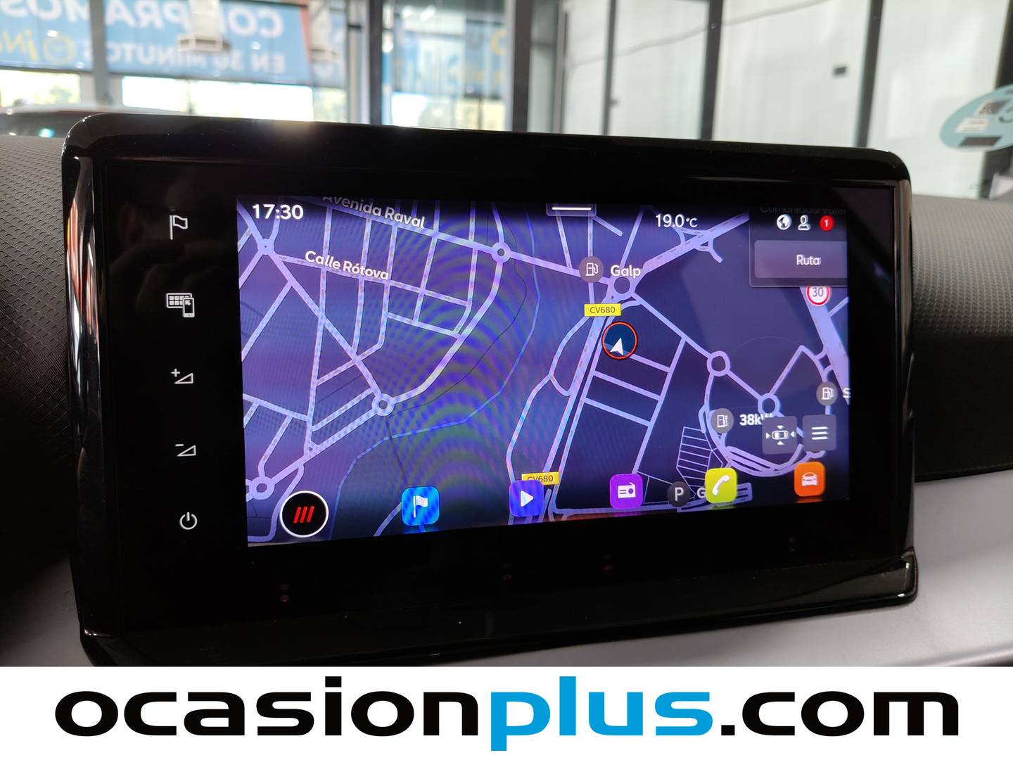 Equipamiento del Seat Arona Seat Arona 1.5 TSI FR Special Edition DSG (150 CV)