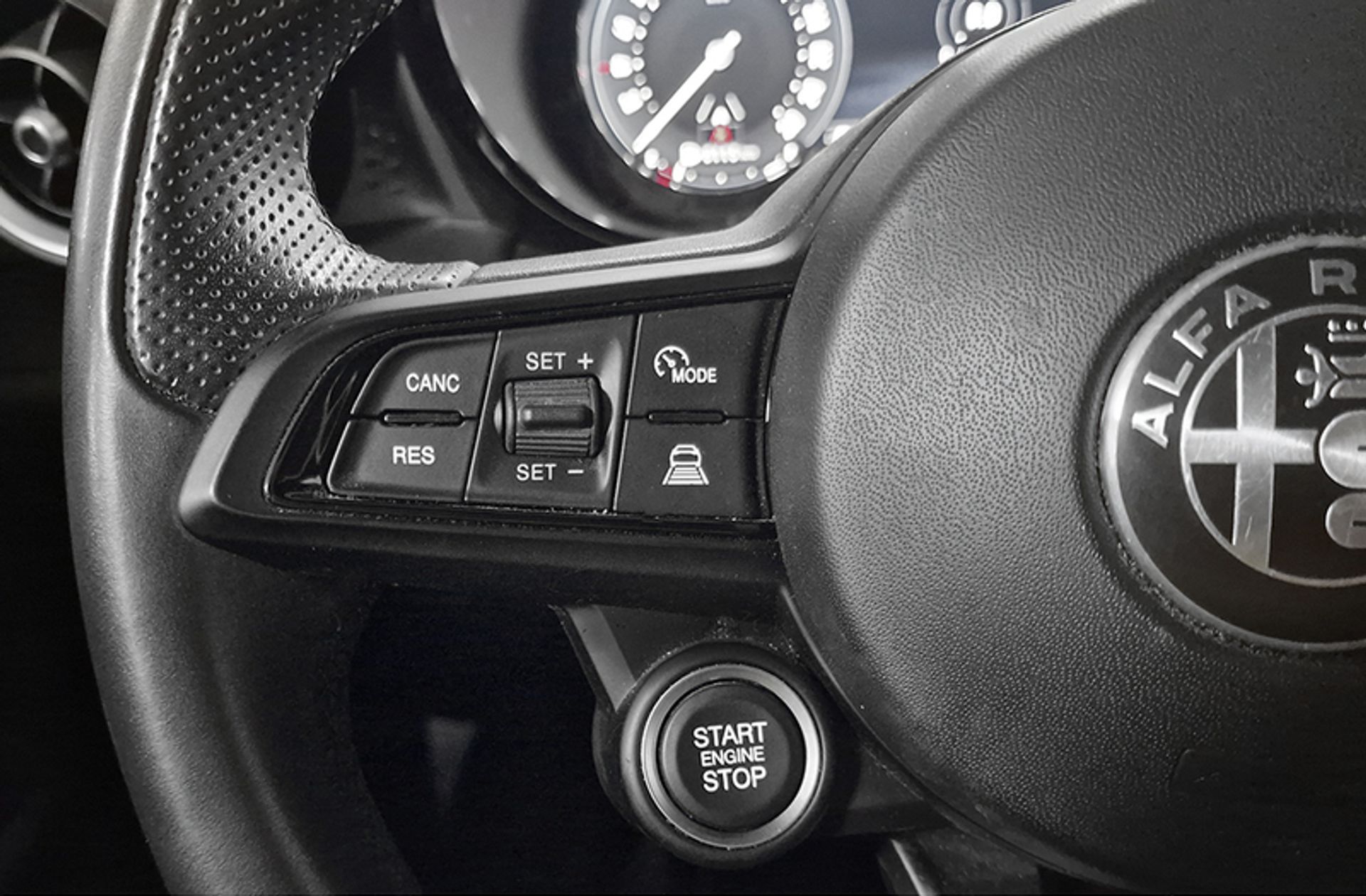 Alfa Romeo Tonale 1.5 MHEV Sprint FWD - foto 25