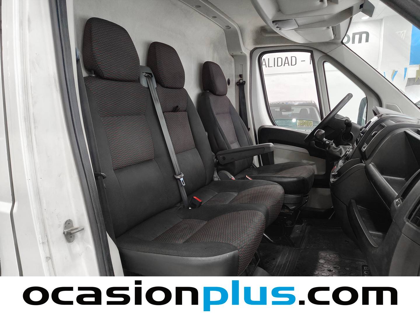 Foto Peugeot Boxer Peugeot Boxer Furgon BlueHDi 140 S&S 330 L1H1 (140 CV) siete plazas