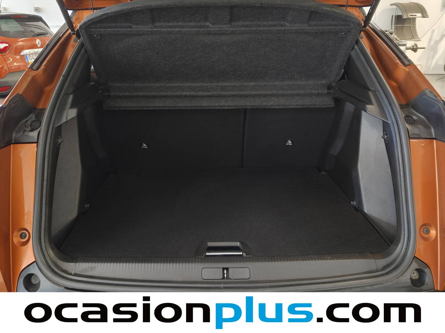 Foto Peugeot 2008 Peugeot 2008 PureTech 130 S&S GT (130 CV)