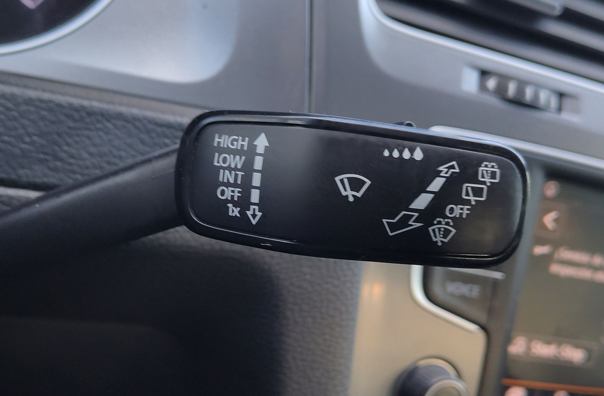 Volkswagen Golf Variant Variant Business Navi 1.6 TDI CR BMT DSG - foto 24