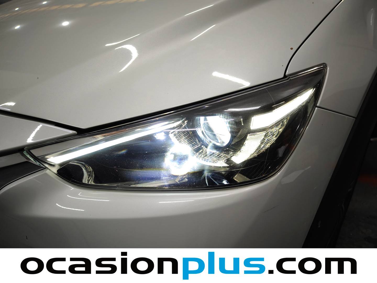 Equipamiento del Mazda CX-3 Mazda CX-3 2.0 G Zenith 2WD (121 CV)