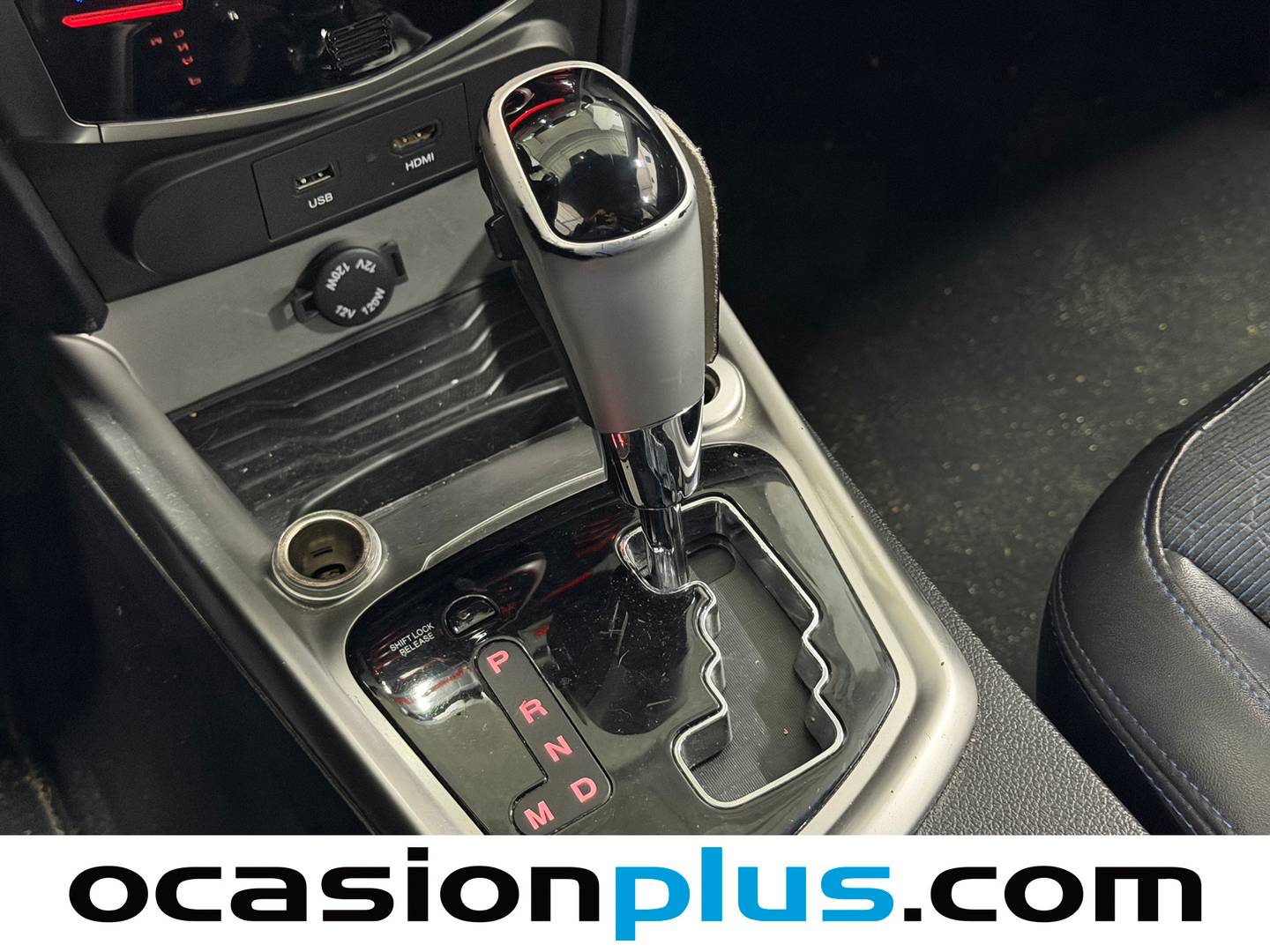 Foto SsangYong Tivoli Ssangyong Tivoli 1.6 D16T Limited Auto 4x2 (115 CV)