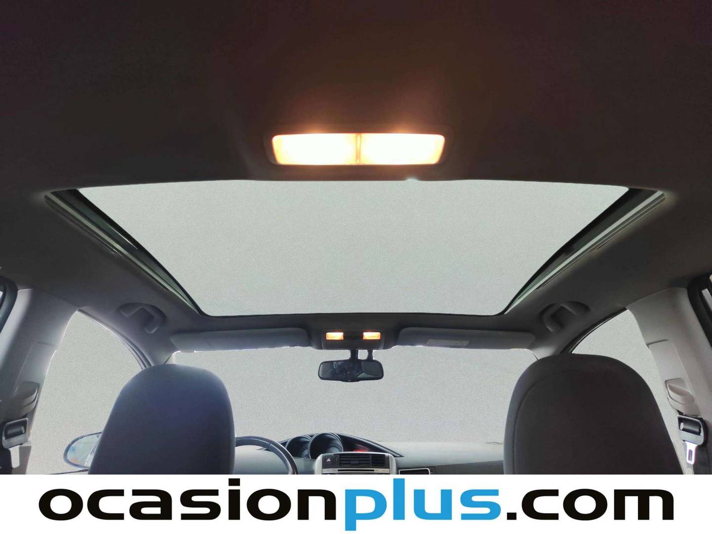 Equipamiento del Toyota Verso Toyota Verso 115D Advance (112 CV)