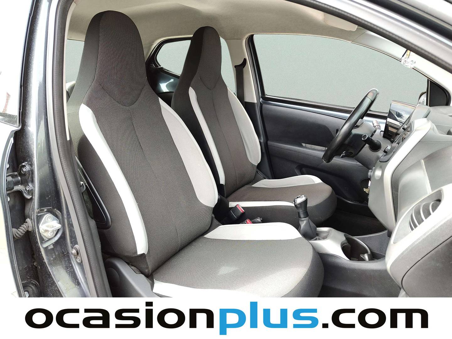 Toyota Aygo Toyota Aygo 70 x-play business (69 CV) km 0