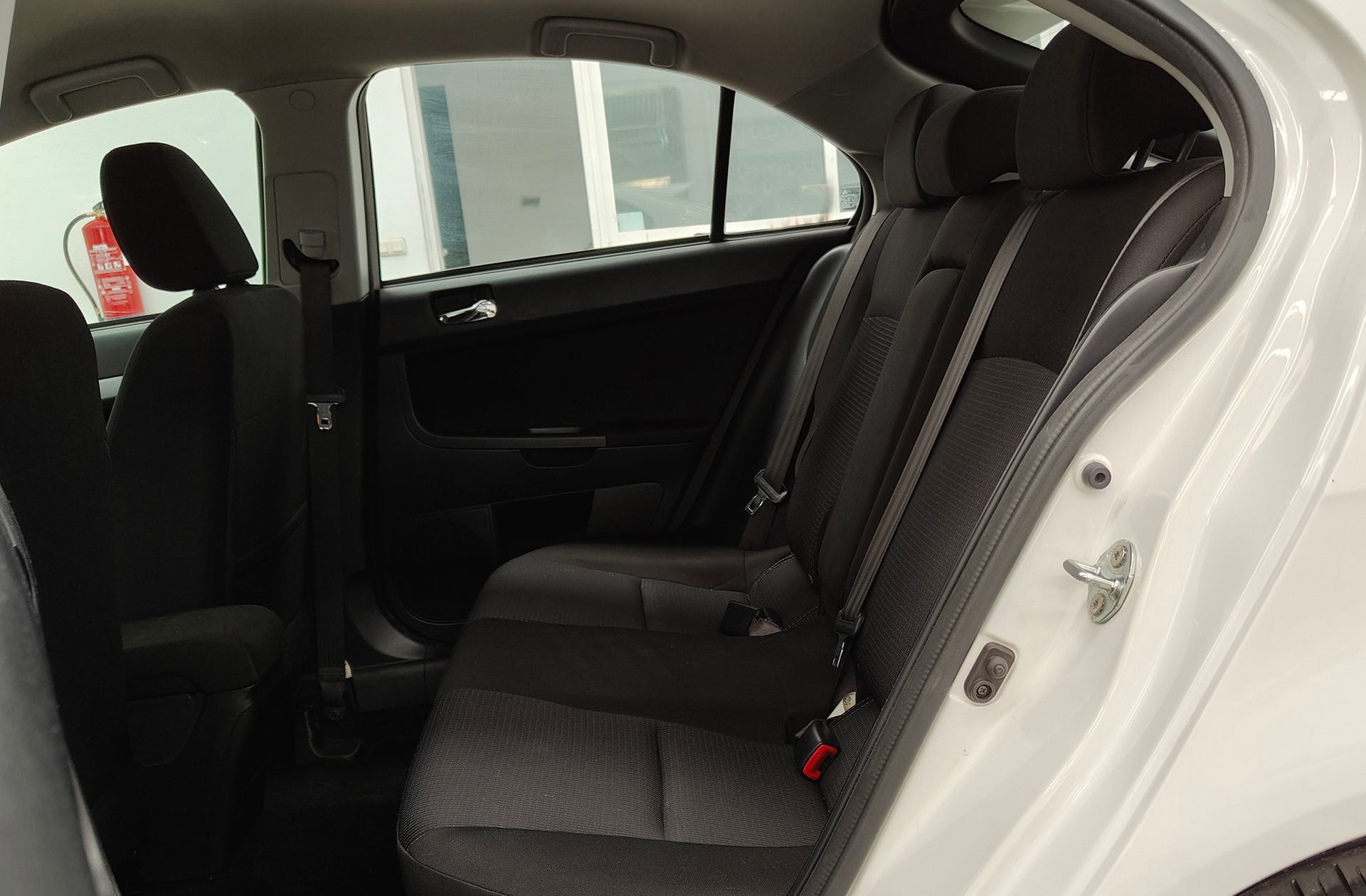 Mitsubishi Lancer Sportback 1.5 Mivec Invite - foto 9