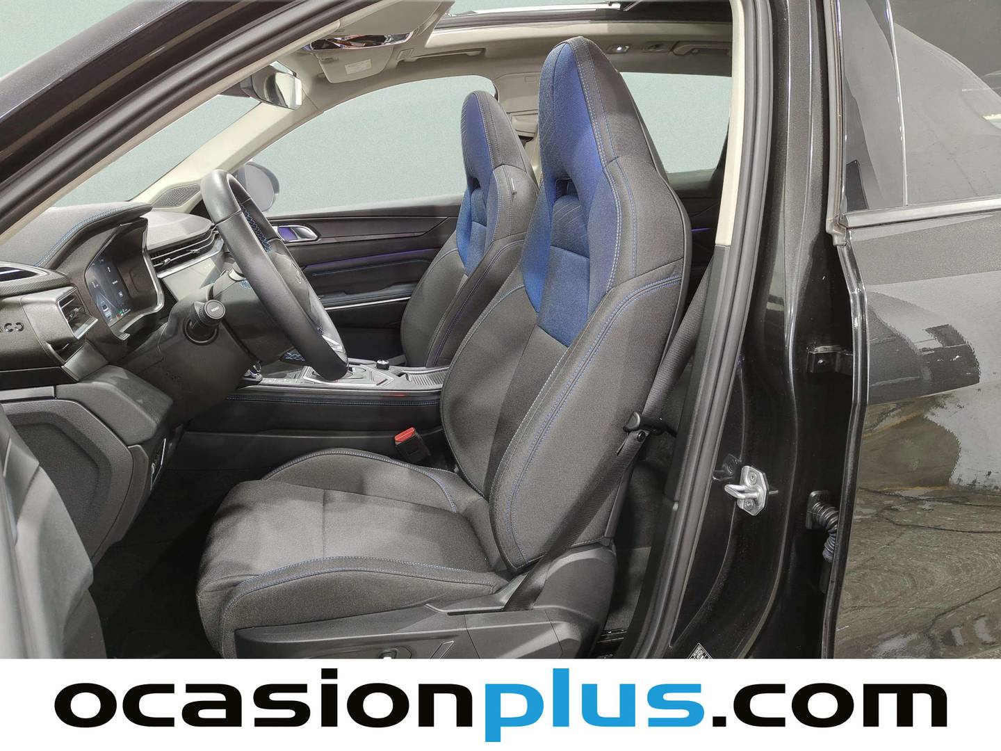 Foto asientos delanteros Lynk & Co 01 Lynk & Co 01 1.5 PHEV 6.6kW (261 CV)