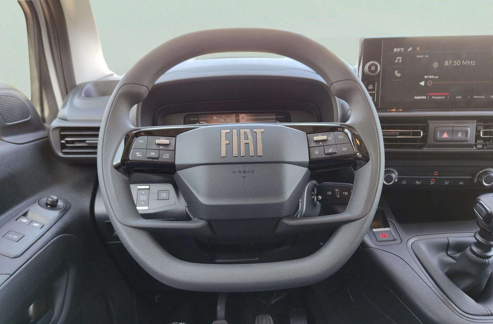 Fiat Doblò Furgon Furgón BlueHDi 100 M - foto 22