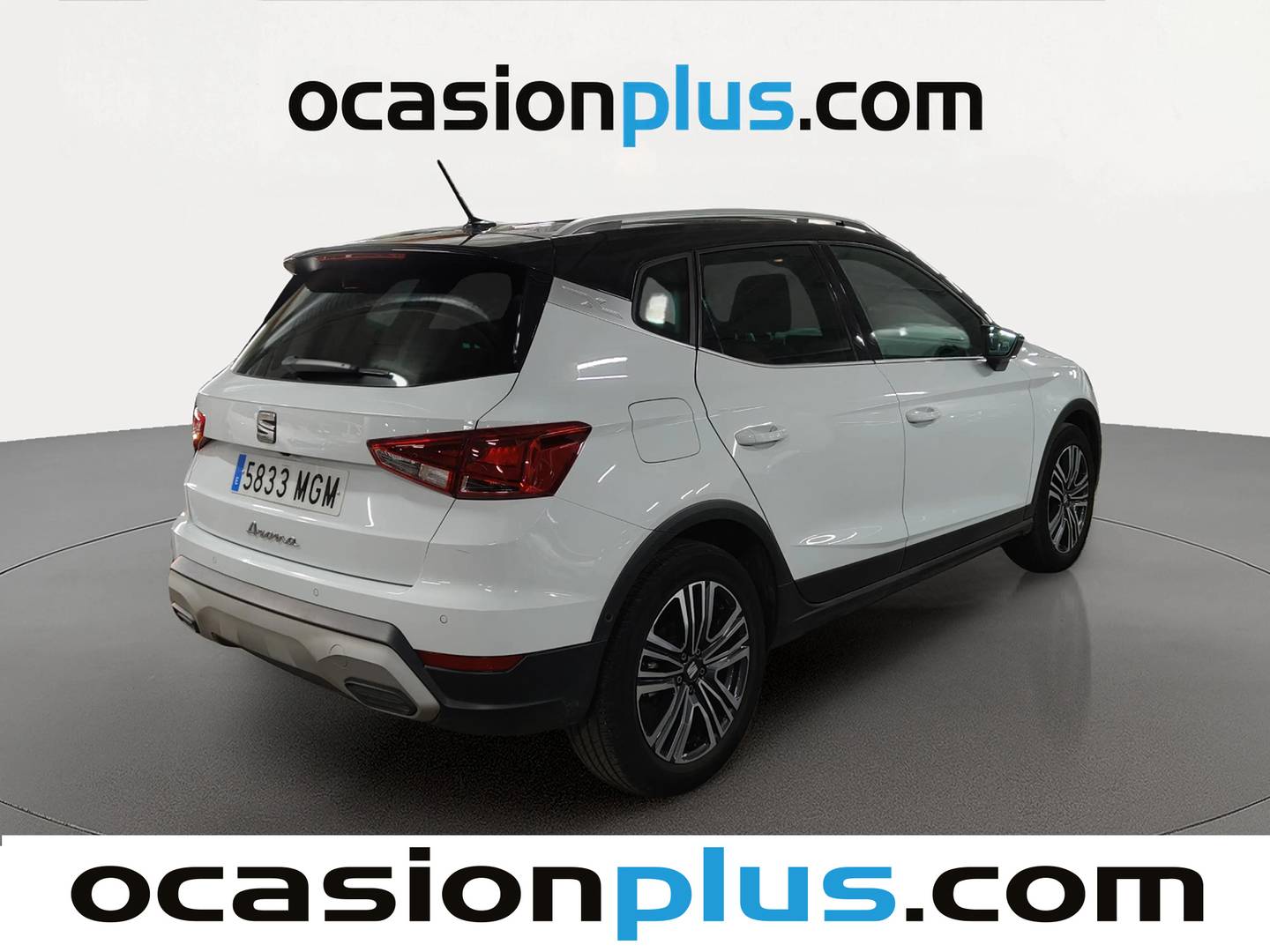 Foto trasera Seat Arona Seat Arona 1.0 TSI Xperience XL (110 CV) derecha