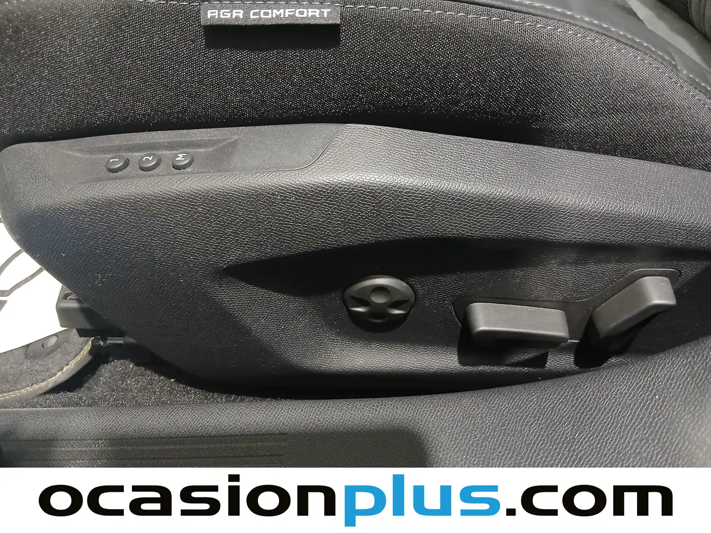 Foto Peugeot 308 Peugeot 308 SW Hybrid 180 GT Pack eEAT8 (180 CV)