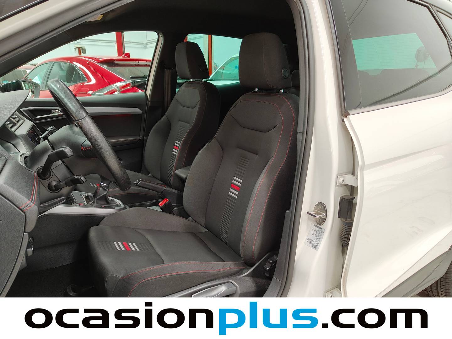 Foto asientos delanteros Seat Arona Seat Arona 1.0 TGI GNC FR (90 CV)