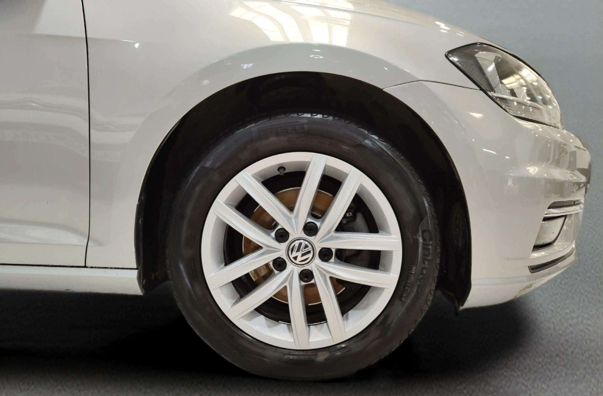 Volkswagen Golf Advance 1.5 TSI Evo DSG - foto 37