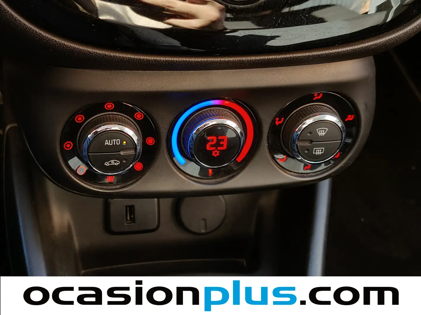 Foto Opel Corsa Opel Corsa 1.4 Turbo S&S Selective (100 CV)