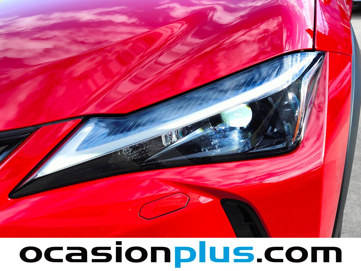 Acabados Lexus UX Lexus UX 250h Business 2WD (184 CV)