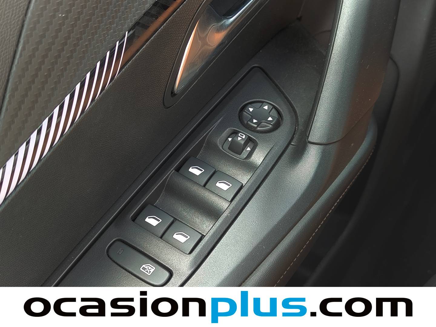 Peugeot 2008 Peugeot 2008 Allure Hybrid eDCS6 (145 CV) híbrido