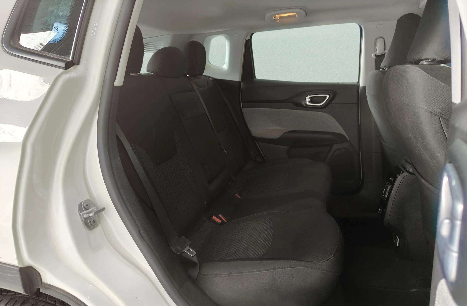 Jeep Compass 1.3 Gse T4 Longitude FWD - foto 16