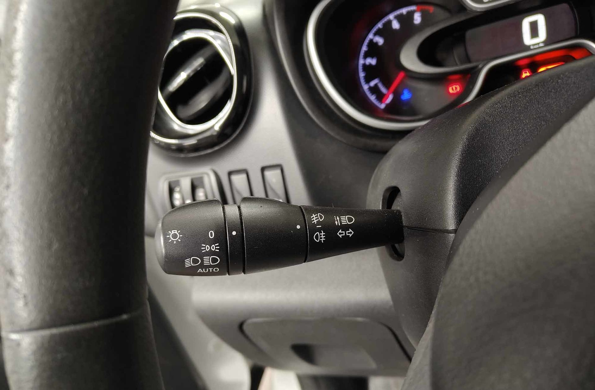 Opel Vivaro Combi 1.6 CDTI L2 2.9t - foto 21