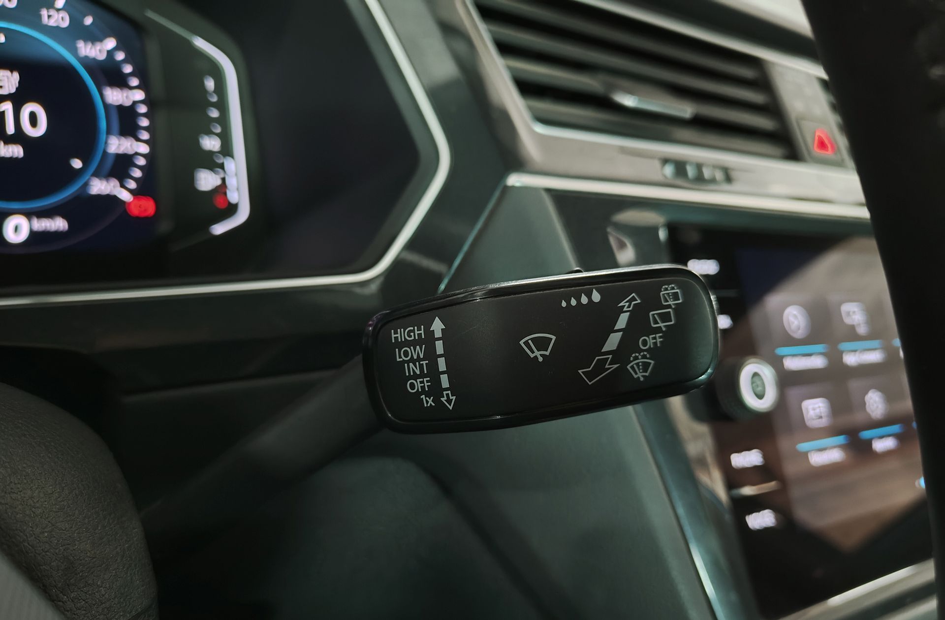 Volkswagen Tiguan R-Line 1.4 TSI eHybrid DSG - foto 33