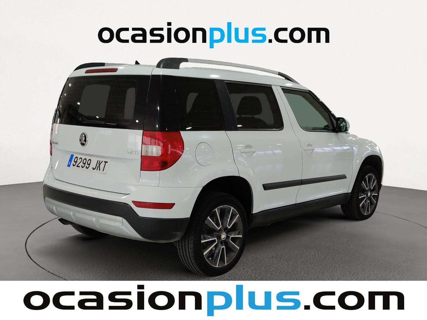 Foto trasera Skoda Yeti Skoda Yeti 2.0 TDI AdBlue Outdoor Like (110 CV) derecha