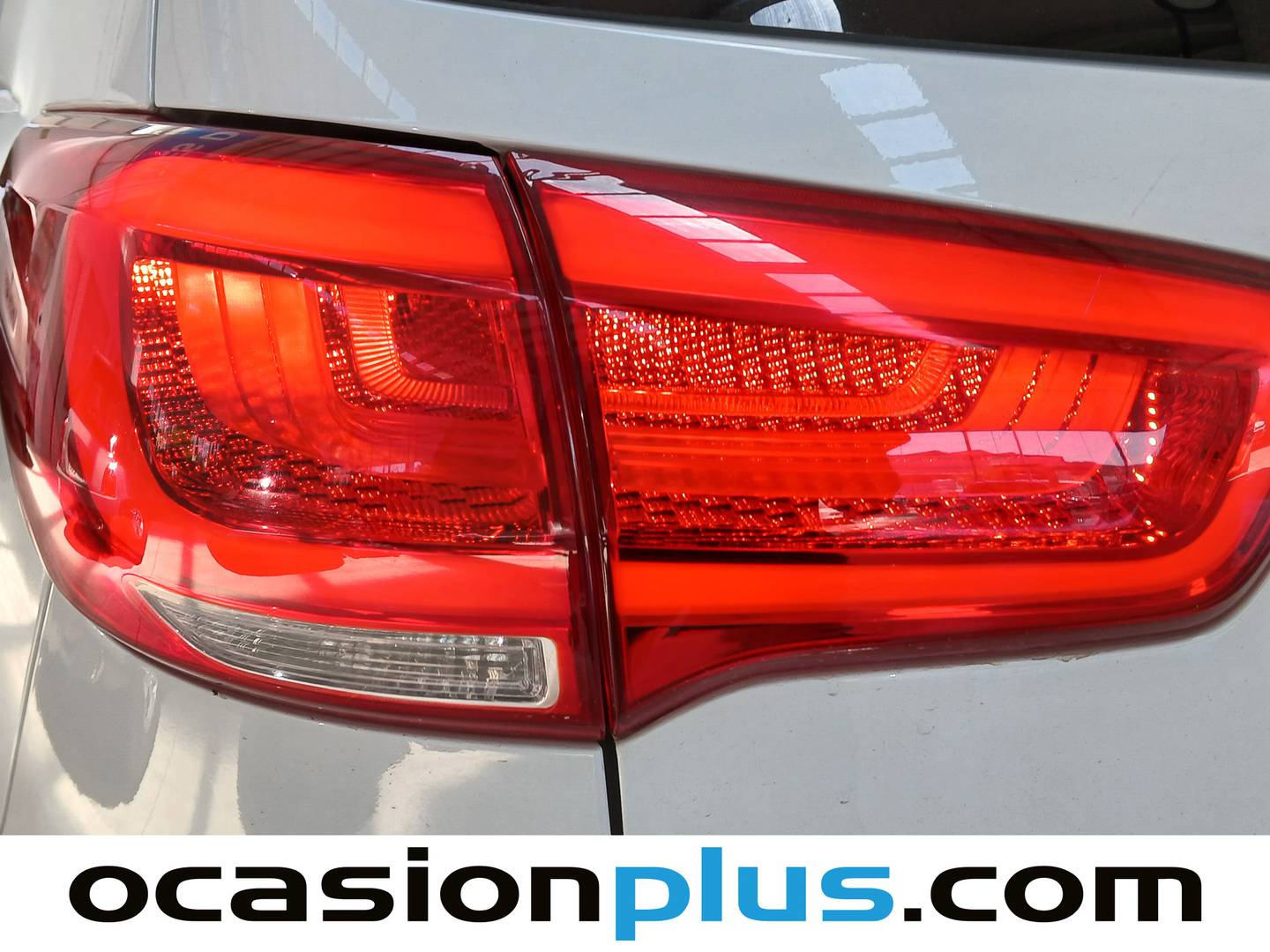 Acabados KIA Sportage KIA Sportage 1.6 GDI x-Tech Eco-Dynamics 4x2 (135 CV)