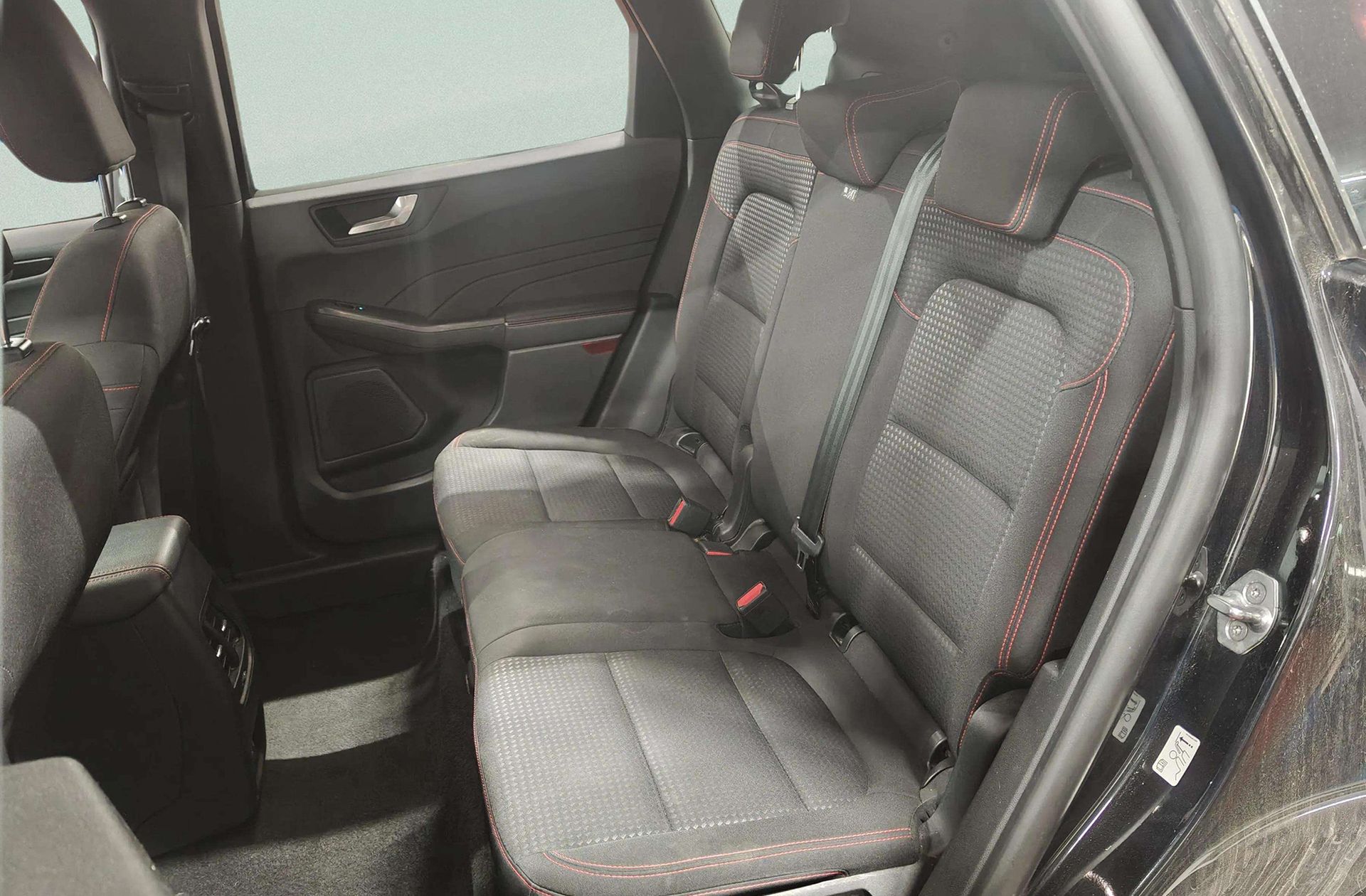 Ford Kuga 1.5 EcoBlue ST-Line - foto 12