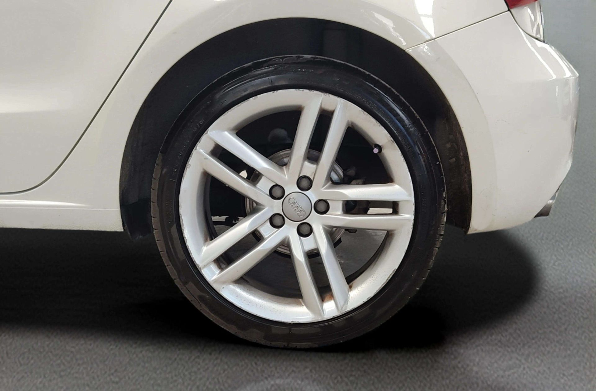 Audi A1 Sportback Ambition 1.6 TDI S tronic Pack S-Line - foto 32