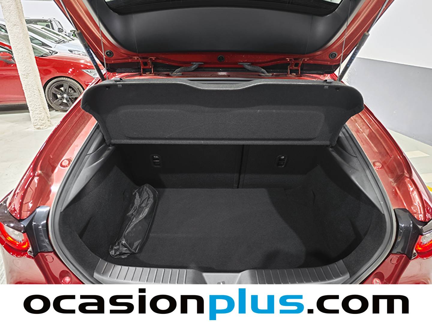 Foto Mazda Mazda3 Mazda Mazda 3 2.0 Skyactiv-G Zenith Safety Black (122 CV)