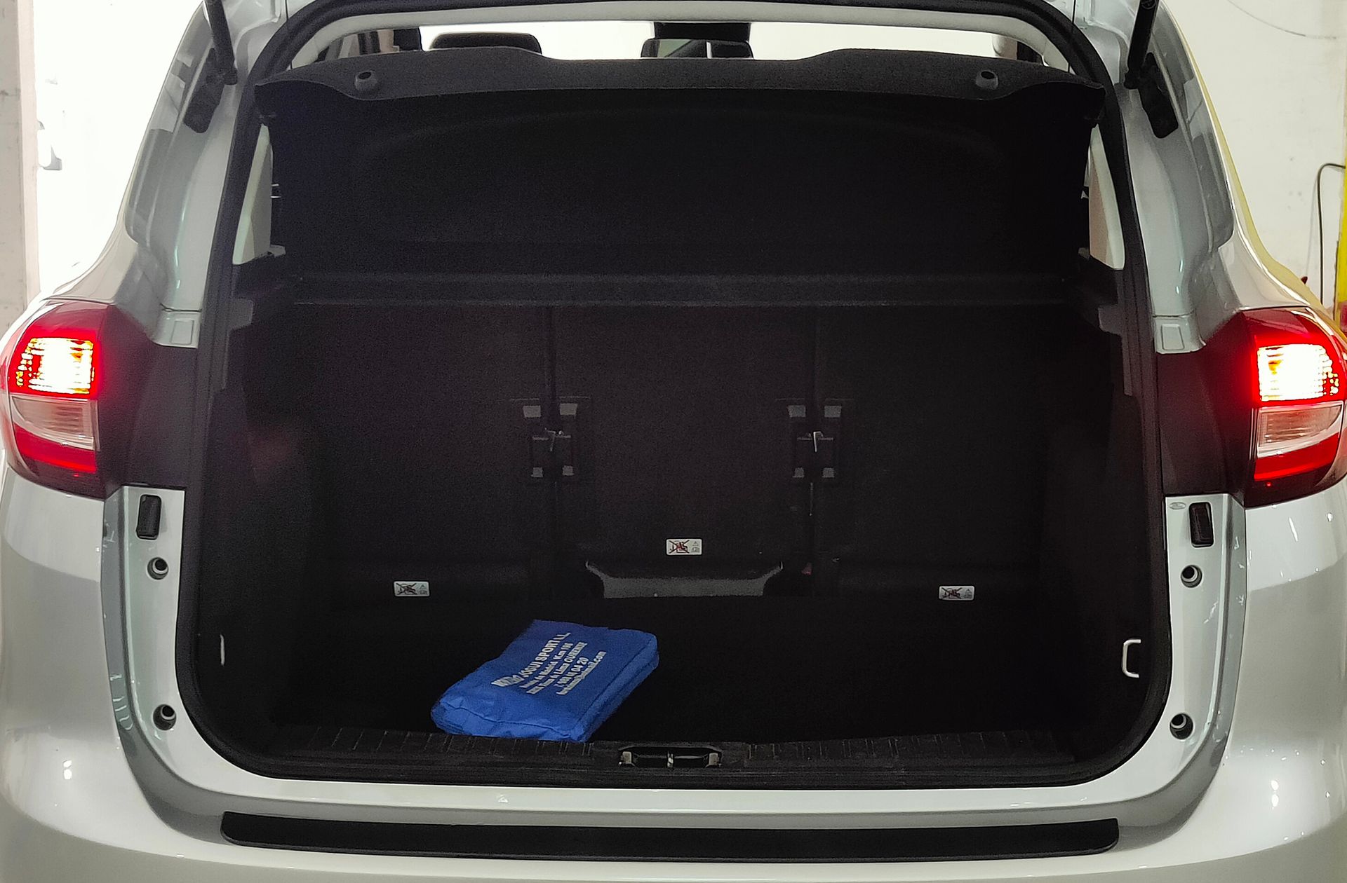 Ford C-Max 1.0 EcoBoost Trend+ - foto 14