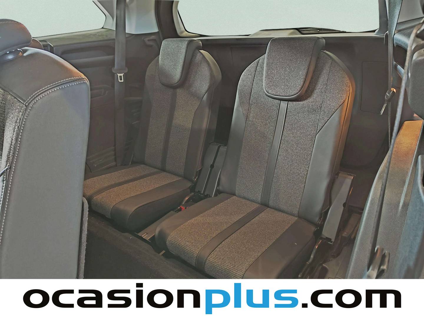 Foto Peugeot 5008 Peugeot 5008 BlueHDi 130 S&S Allure (130 CV) 7 Plazas