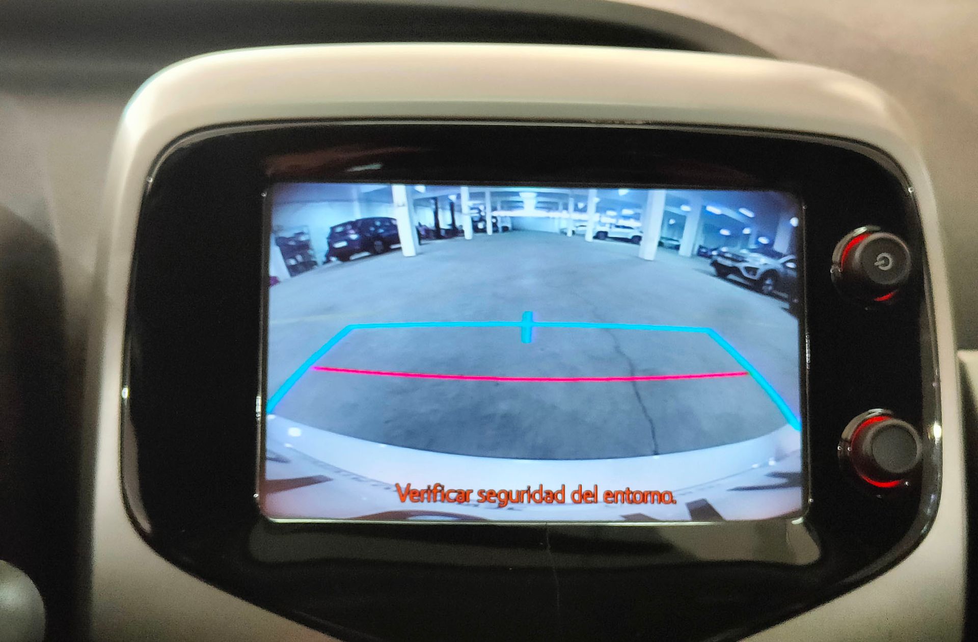 Toyota Aygo 1.0 70 x-play - foto 7