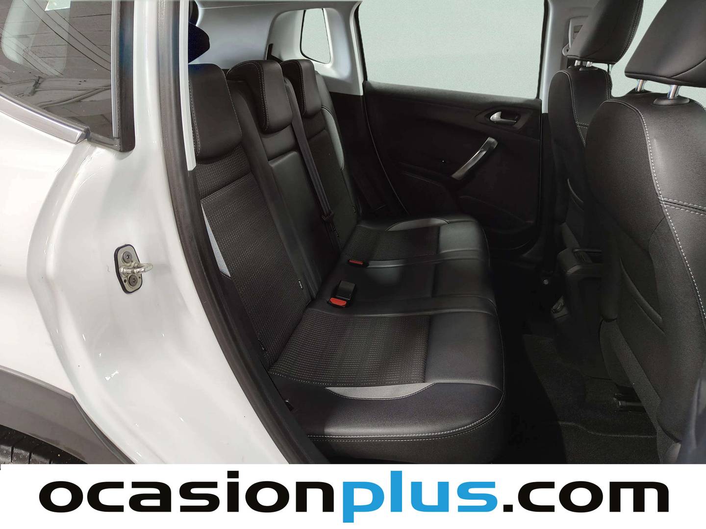 Foto Peugeot 2008 Peugeot 2008 BlueHDi 120 S&S Allure (120 CV)